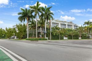 1000 99th St 1, Bay Harbor Islands, FL 33154 - MLS#A11854336
