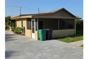 4321 Kirby Loop Rd 1 Fort Pierce, FL 34981 - MLS#A11854337
