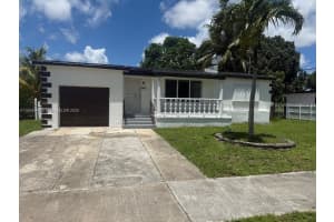 901 NW 149th Ter, Miami, FL 33168 - MLS#A11854344