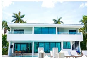 7720 Miami View Dr, North Bay Village, FL 33141, Sold 10/10/25