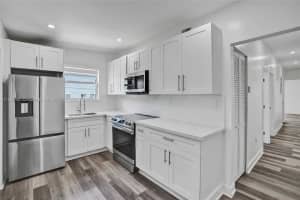 2137 SW 4th St, Miami, FL 33135 - MLS#A11854462