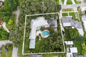 7895 Grand Canal Dr Miami, FL 33144 - MLS#A11854468