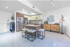 5252 Nw 85th Ave 1405 Doral, FL 33166 - MLS#A11854493