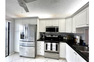 587 Banks Rd, Margate, FL 33063 - MLS#A11854514