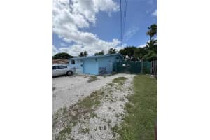 490 W 53rd St Hialeah, FL 33012 - MLS#A11854515
