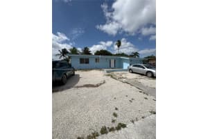 490 W 53rd St Hialeah, FL 33012 - MLS#A11854515