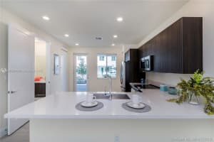 10226 NW 64th Ter 105, Doral, FL 33178 - MLS#A11854521