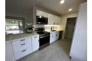 316 Cape Cod Cir B, Lake Worth