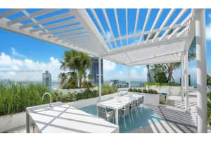 45 NE 9th St, Miami, FL 33132, Sold 09/17/25