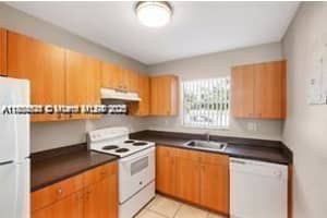 4841 Nw 9th Dr 4840 Plantation, FL 33317 - MLS#A11854625