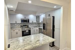18021 Biscayne Blvd 1903, Aventura