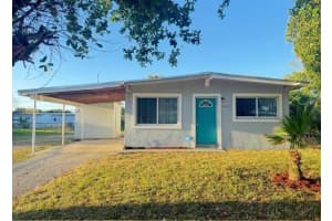 3245 Nw 3rd St, Lauderhill