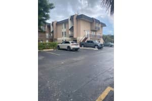 3901 Sw 109th Ave 9c, Miami