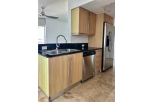 7600 Collins Ave 608 Miami Beach, FL 33141 - MLS#A11854696