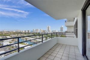 2500 Parkview Dr 1811 Hallandale Beach, FL 33009 - MLS#A11854716