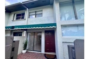 11339 Sw 71st Ln 11338, Miami