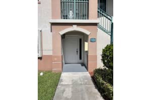 2920 Se 13th Rd 104-45, Homestead