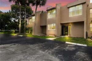 9450 Live Oak Pl 109, Davie