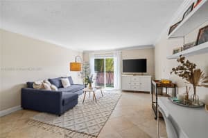 6815 Edgewater Dr 104 Coral Gables, FL 33133 - MLS#A11854821