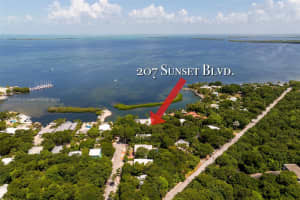 207 Sunset Blvd Key Largo, FL 33037 - MLS#A11854843