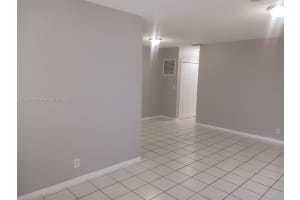 2127 Van Buren St 106, Hollywood, FL 33020 - MLS#A11854886