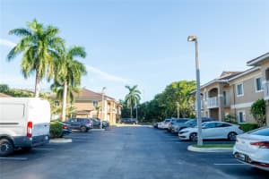 911 Hillcrest Ct 3 Hollywood, FL 33021 - MLS#A11854889