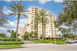 90 Edgewater Dr 1015, Coral Gables, FL 33133 - MLS#A11854905