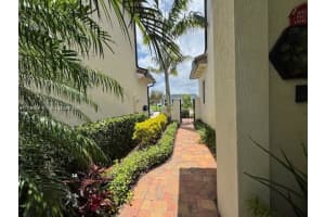455 Sw 113th Ln Pembroke Pines, FL 33025 - MLS#A11854975