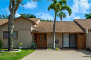 2400 SW 19th Ave, Boynton Beach, FL 33426, Sold 10/20/25