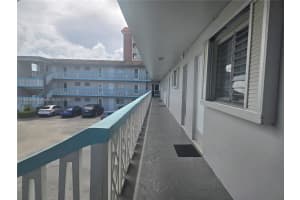 1021 Crystal Lake Dr 207, Deerfield Beach, FL 33064 - MLS#A11854996