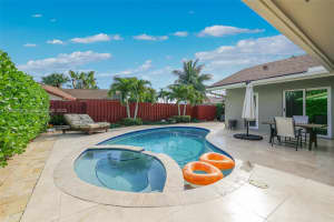 16780 Redwood Way Weston, FL 33326 - MLS#A11855015