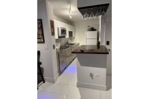 5555 Collins Ave 4P, Miami Beach, FL 33140 - MLS#A11855054