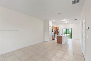 7831 Nw 104th Ave 22 Doral, FL 33178 - MLS#A11855075