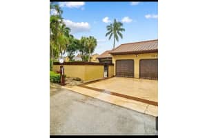 20305 Ne 10th Ct, Miami