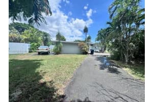 10525 SW 112th St, Miami, FL 33176 - MLS#A11855192