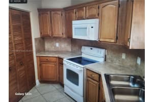 6284 NW 186th St 103, Hialeah, FL 33015 - MLS#A11855198