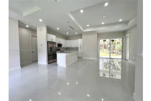 3210 10th Ave SE, Naples, FL 34117 Sold 09/29/25