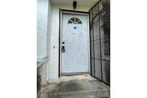 796 Ne 85th St, Miami