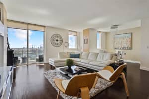 244 Biscayne Blvd 1803, Miami