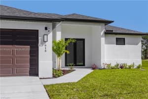 615 Addison St E Lehigh Acres, FL 33974 - MLS#A11855347