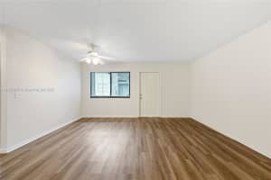 5320 Elmhurst Rd A, West Palm Beach, FL 33417 - MLS#A11855385