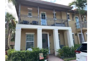 1422 Sw 147th Ter, Pembroke Pines