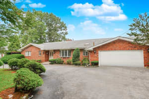 66 Cromwell Cir ,, FL 10304 - MLS#A11855401
