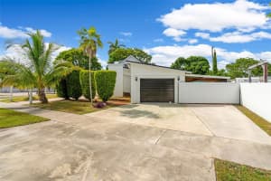 17881 SW 112th Pl, Miami, FL 33157 - MLS#A11855407