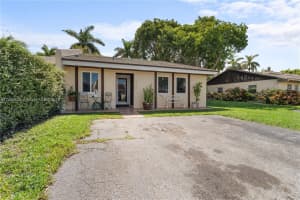 5240 Sw 139th Pl Miami, FL 33175 - MLS#A11855426