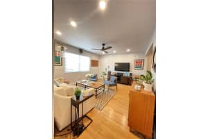 5565 Sw 80th St 110b, Miami