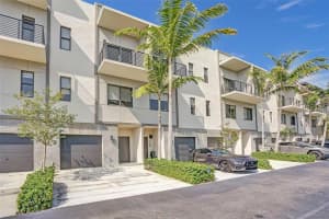 516 Se 1st Cir Pompano Beach, FL 33060 - MLS#A11855444