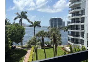 3600 Mystic Pointe Dr 414 Aventura, FL 33180 - MLS#A11855452