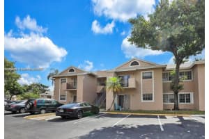 2361 Nw 96th Ter 18a, Pembroke Pines