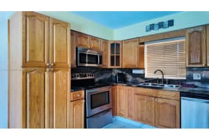 6950 SW 14th St, Pembroke Pines, FL 33023 - MLS#A11855486